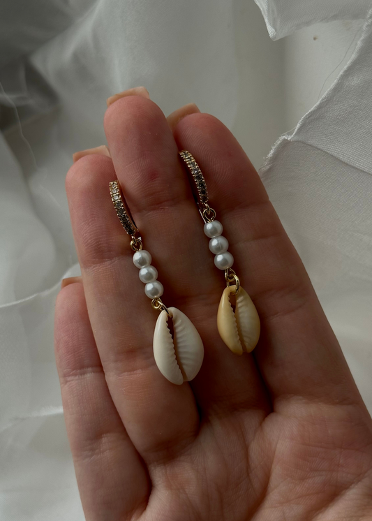 Onda Huggie Earrings